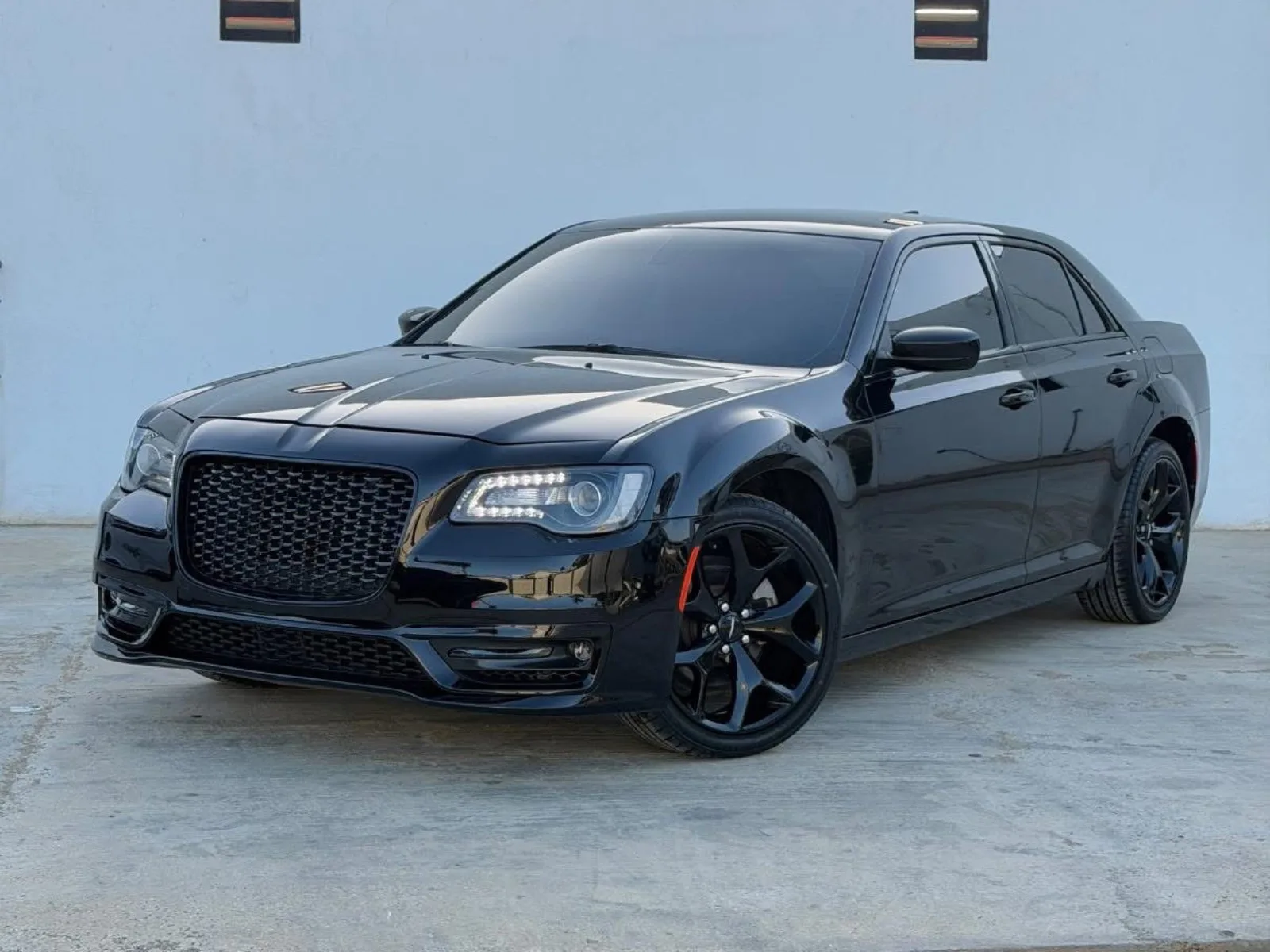 2023 Chrysler 300 Touring