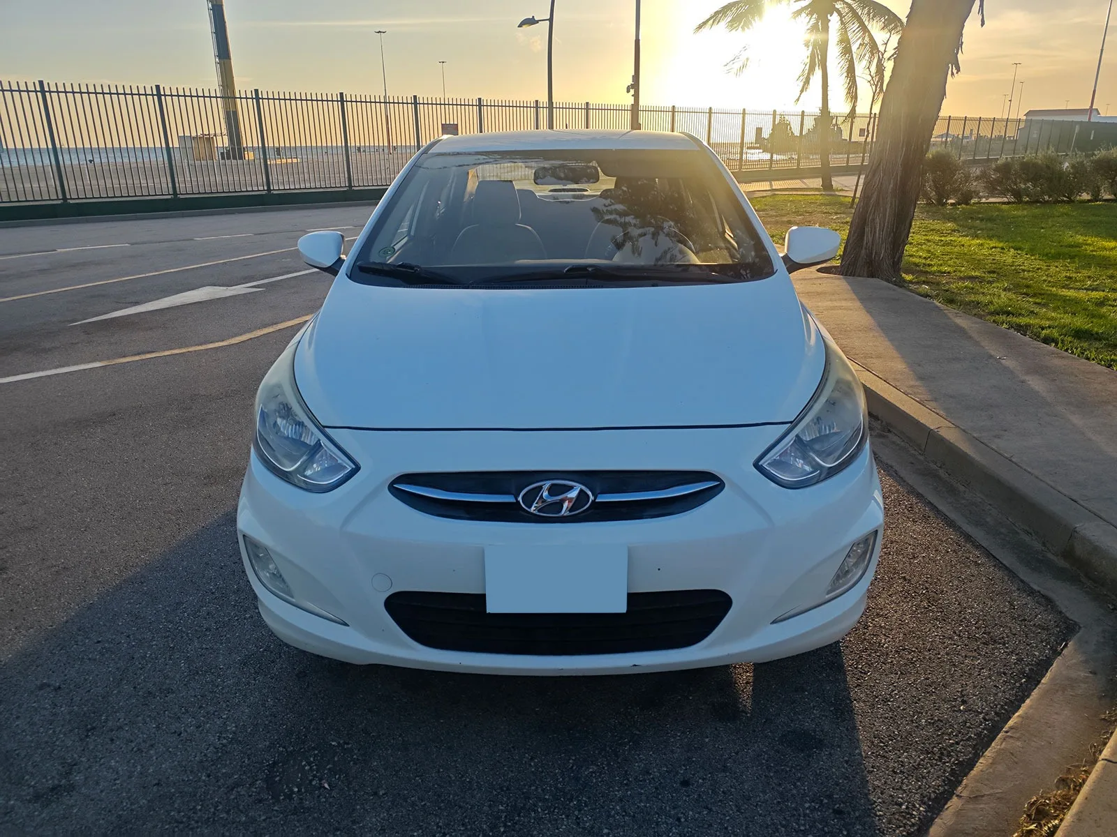 2017 Hyundai Accent image 2