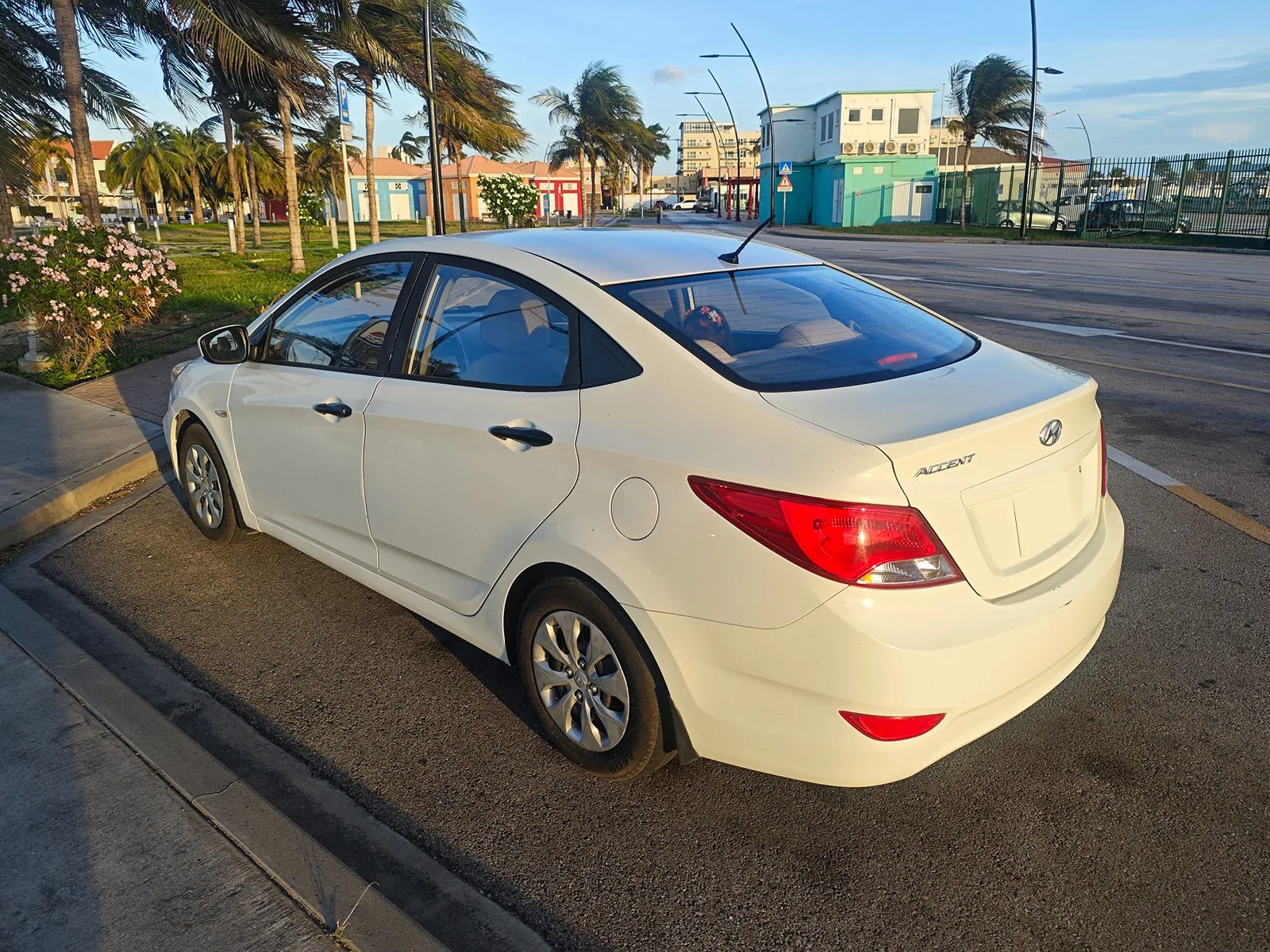 2017 Hyundai Accent image 6