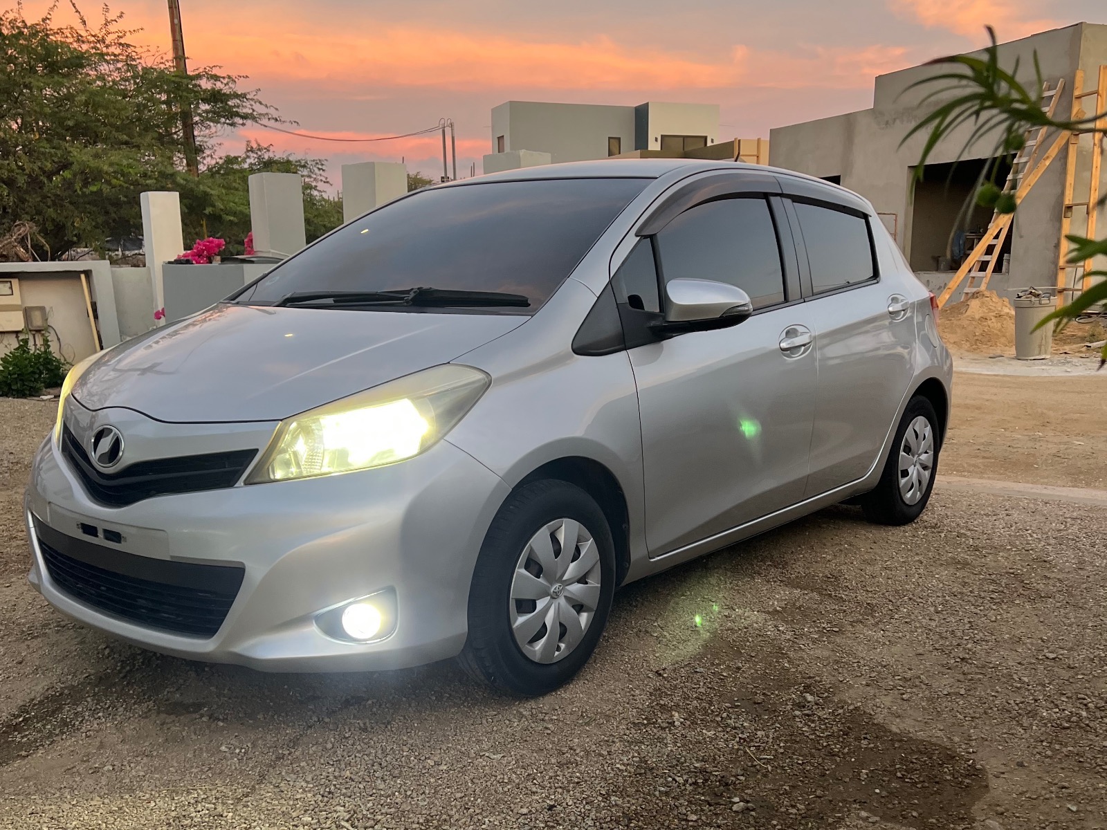 2013 Toyota Vitz