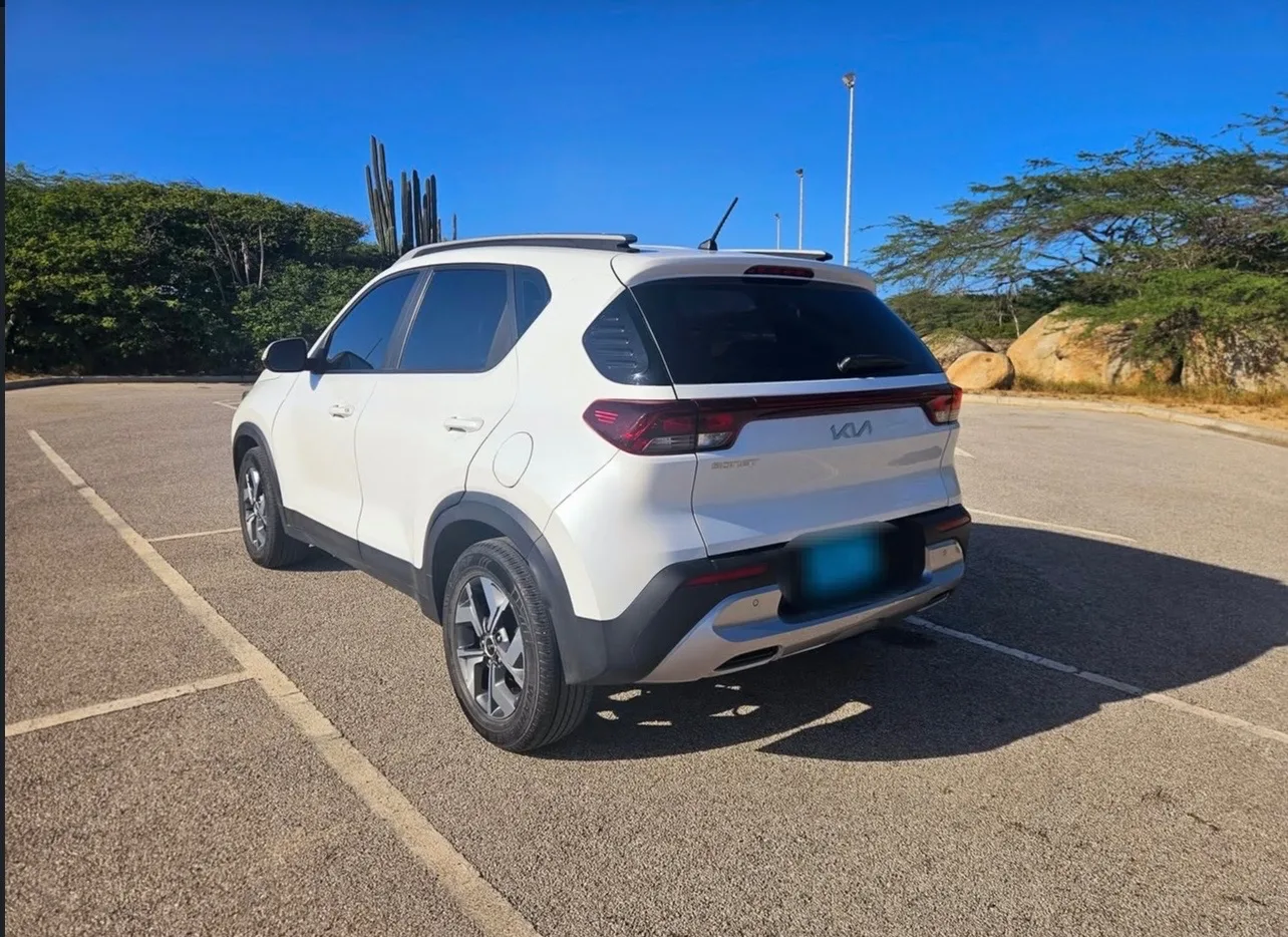2023 Kia Sonet image 4