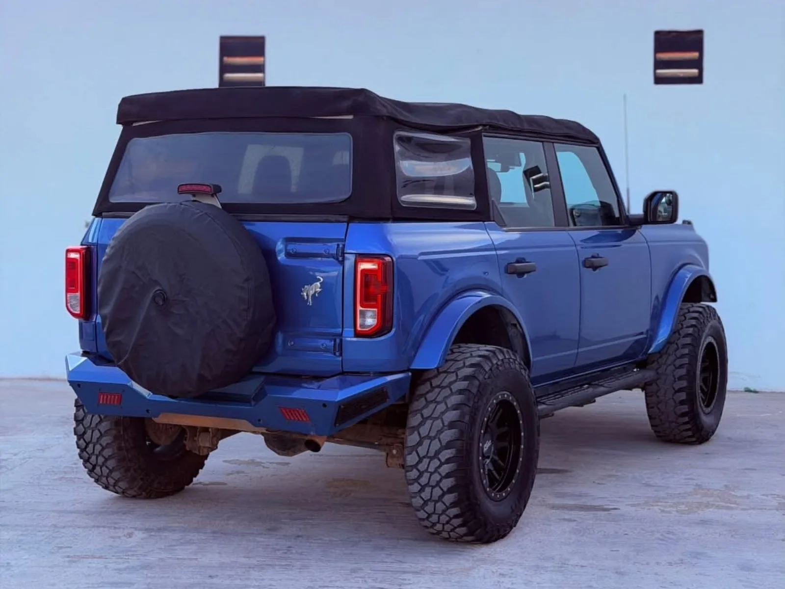 2021 Ford Bronco image 5