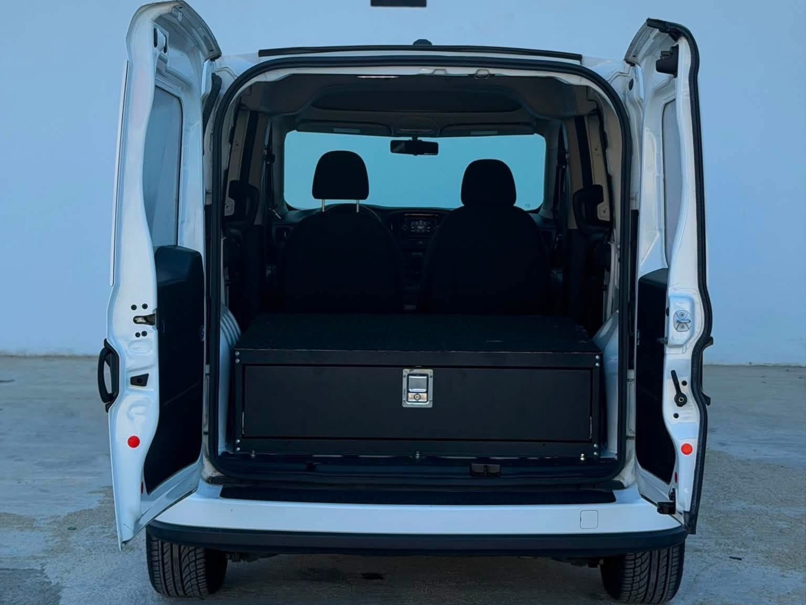 2022 RAM ProMaster City image 7