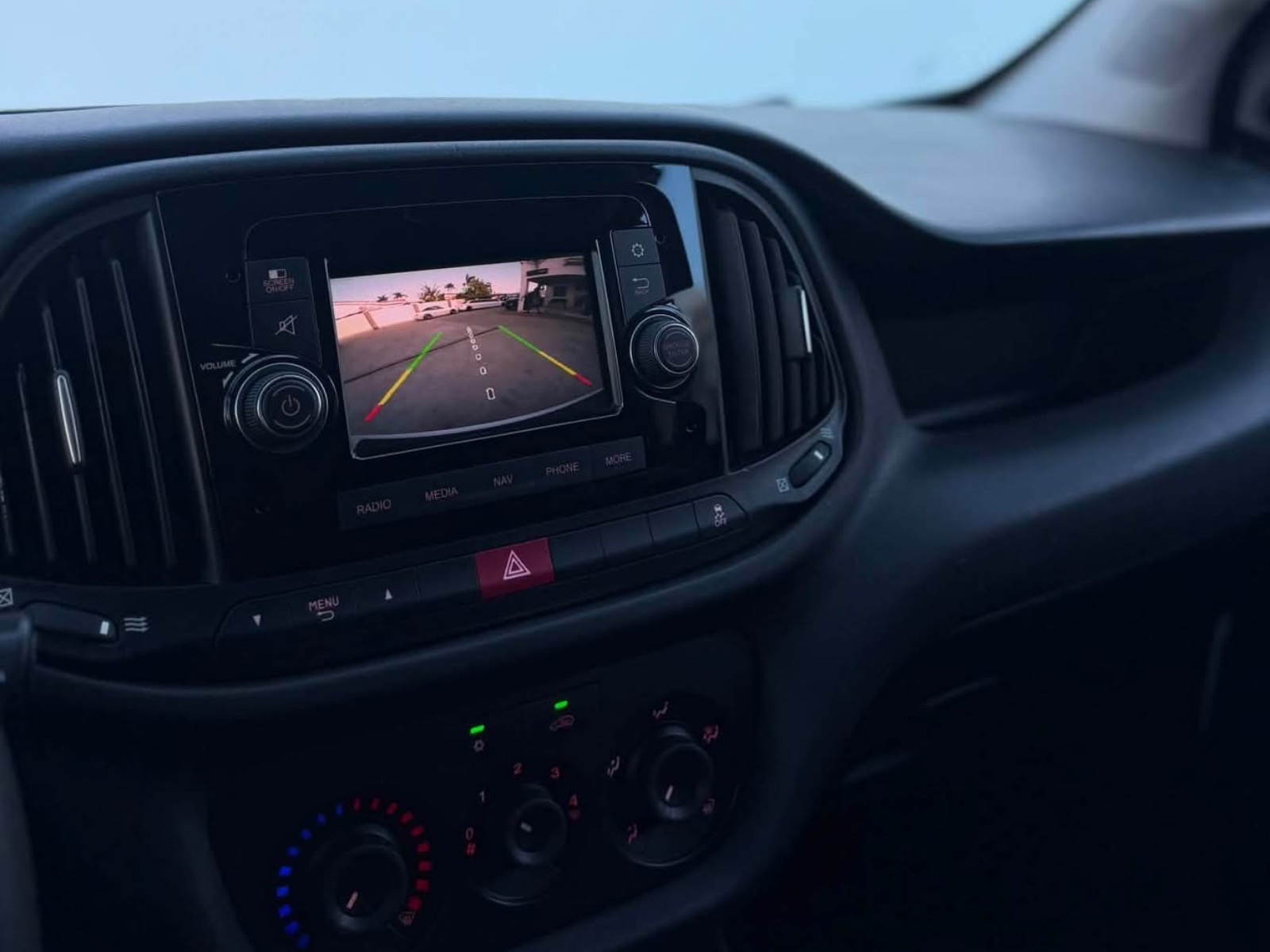 2022 RAM ProMaster City image 12